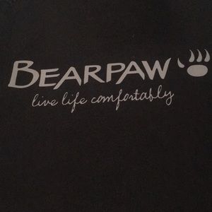 Black Bearpaw boots never worn size 8 in women’s